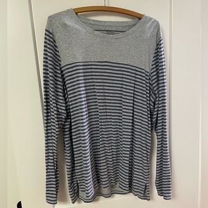 LL Bean light weight long sleeve Tee